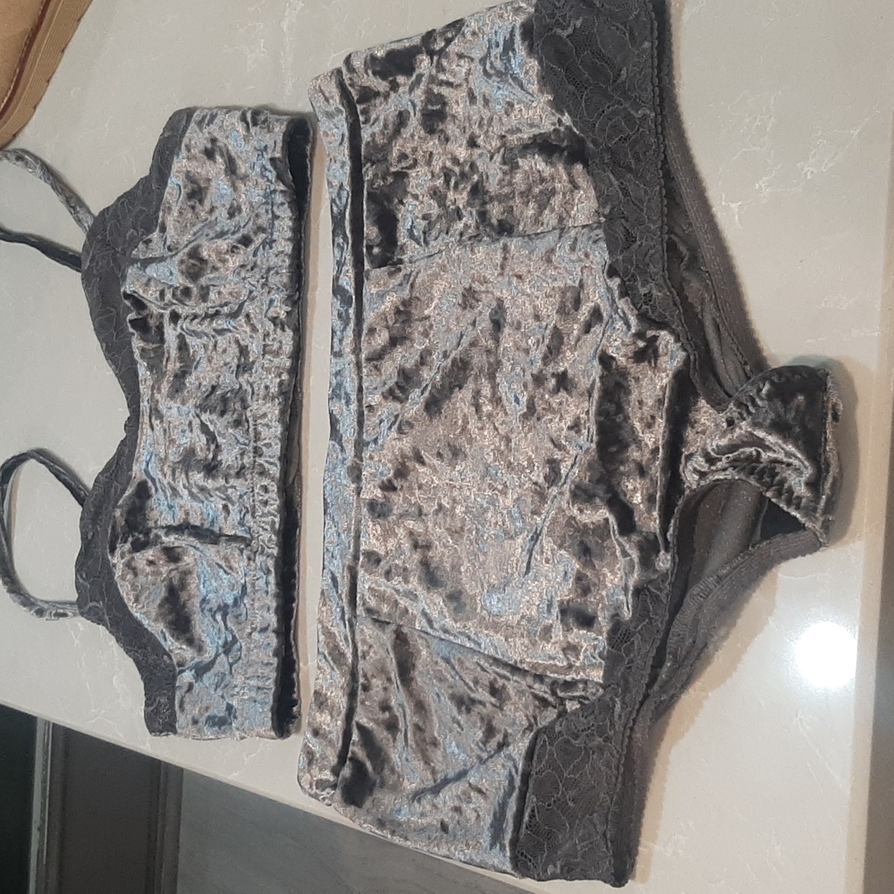 Fits size Medium